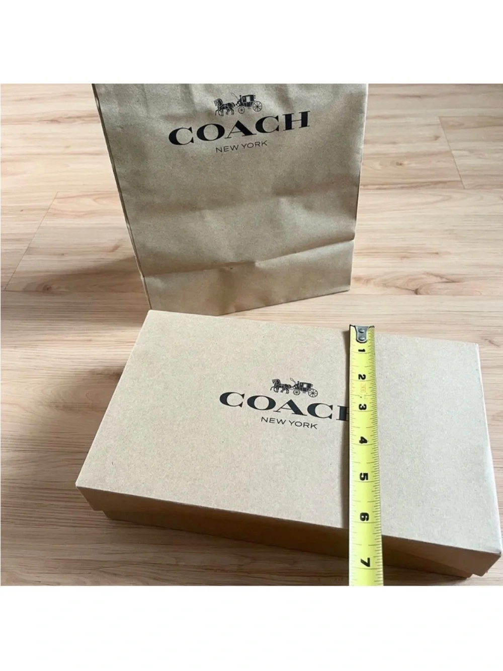 Coach shopping bag + Gift Box (Small size)